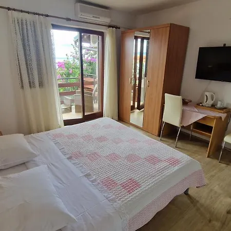 Lina Guest house Icici