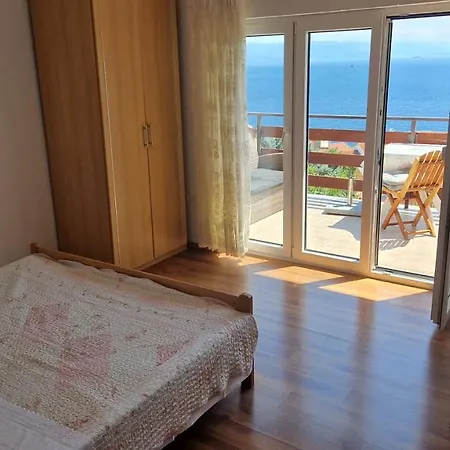Lina 3* Ičići