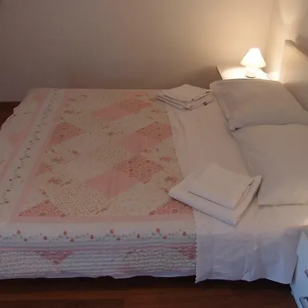 Konukevi Lina 3*